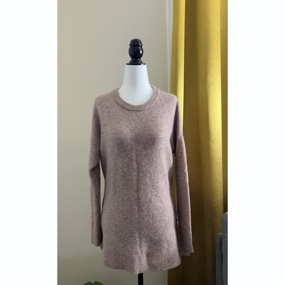 Banana Republic Wool Blend Sweater - Picture 1 of 8